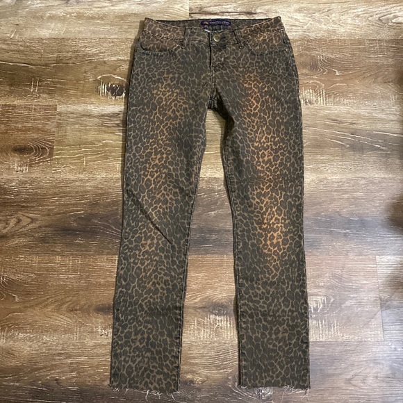 Devine Rights of Denim cropped jeans - Picture 1 of 10